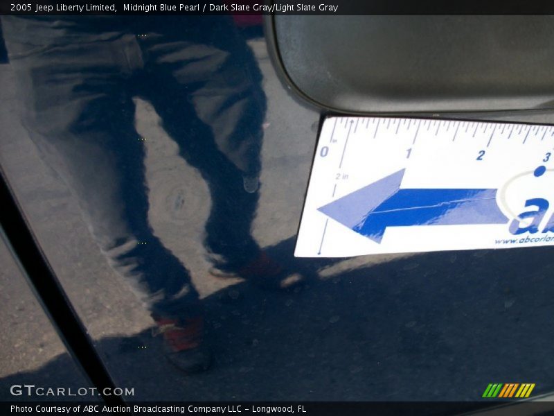 Midnight Blue Pearl / Dark Slate Gray/Light Slate Gray 2005 Jeep Liberty Limited
