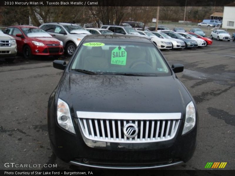 Tuxedo Black Metallic / Camel 2010 Mercury Milan I4