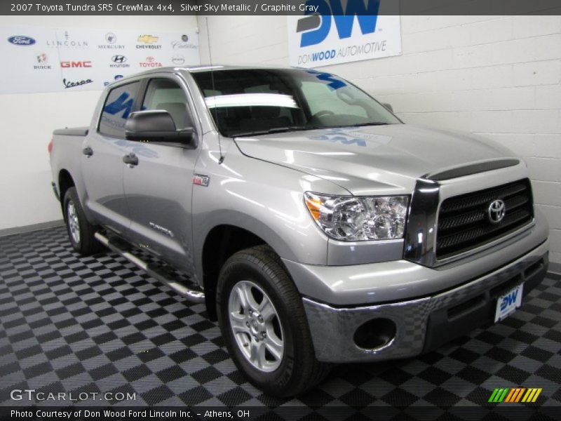 Silver Sky Metallic / Graphite Gray 2007 Toyota Tundra SR5 CrewMax 4x4