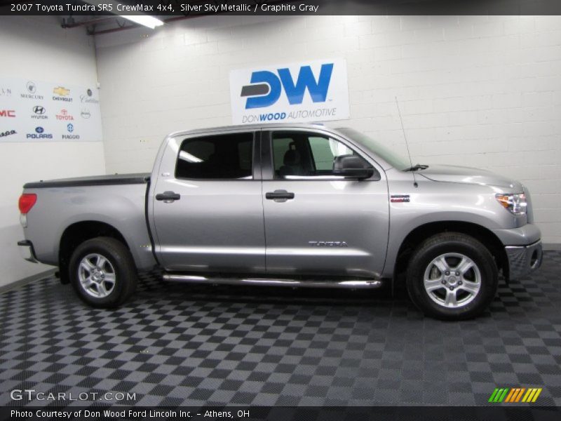 Silver Sky Metallic / Graphite Gray 2007 Toyota Tundra SR5 CrewMax 4x4