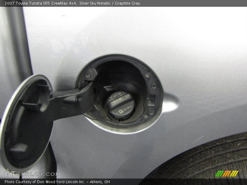 Silver Sky Metallic / Graphite Gray 2007 Toyota Tundra SR5 CrewMax 4x4