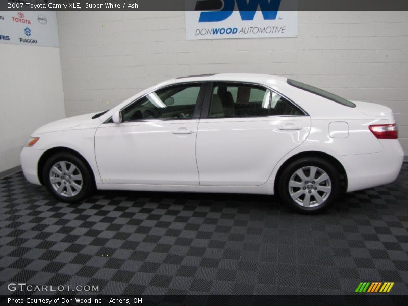 Super White / Ash 2007 Toyota Camry XLE