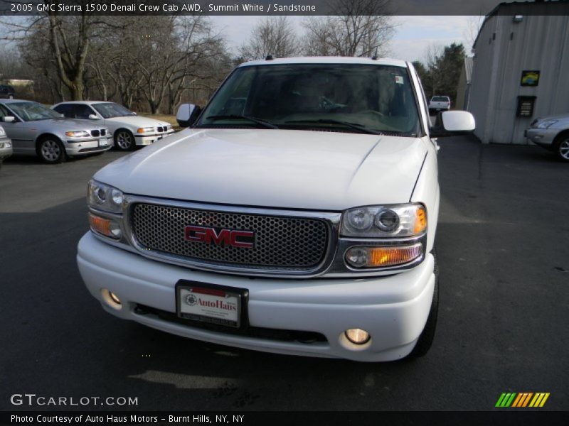 Summit White / Sandstone 2005 GMC Sierra 1500 Denali Crew Cab AWD