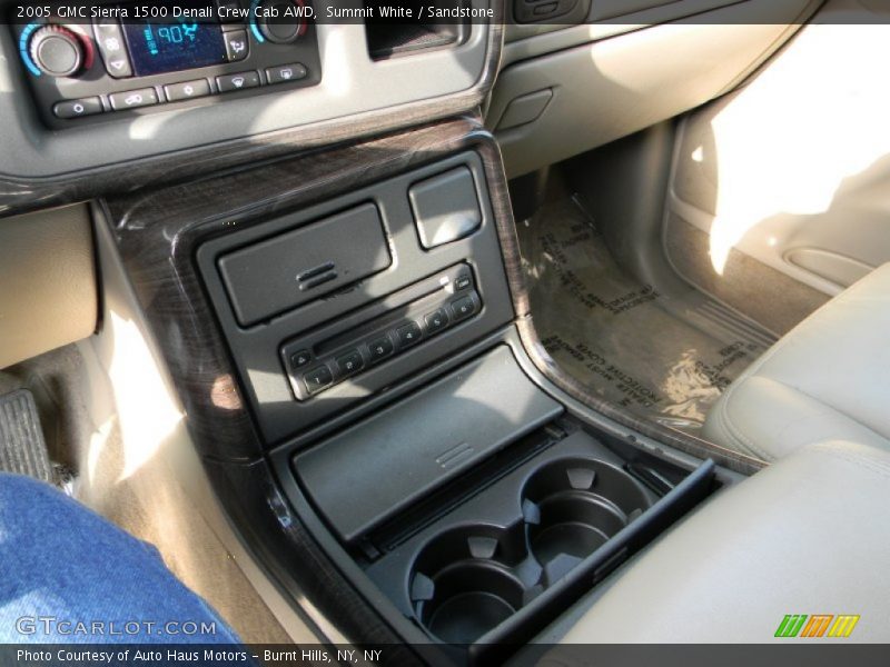 Summit White / Sandstone 2005 GMC Sierra 1500 Denali Crew Cab AWD