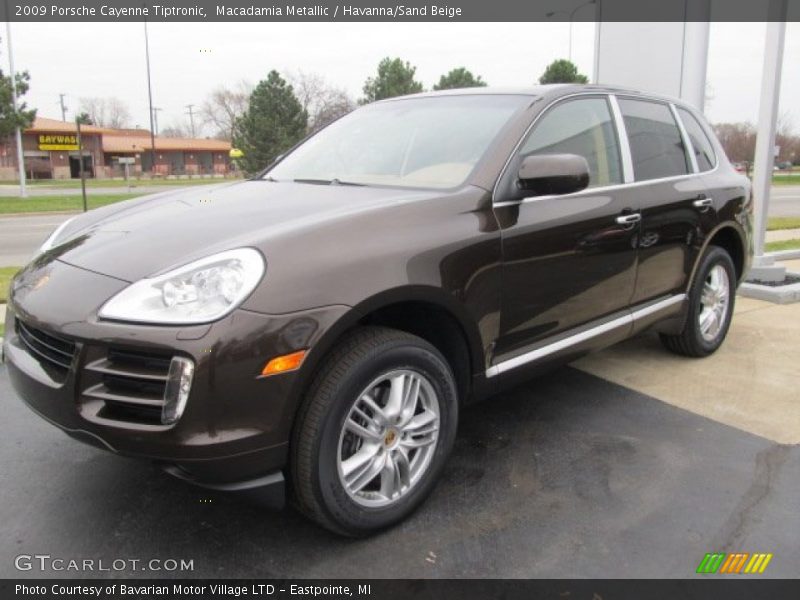 Macadamia Metallic / Havanna/Sand Beige 2009 Porsche Cayenne Tiptronic