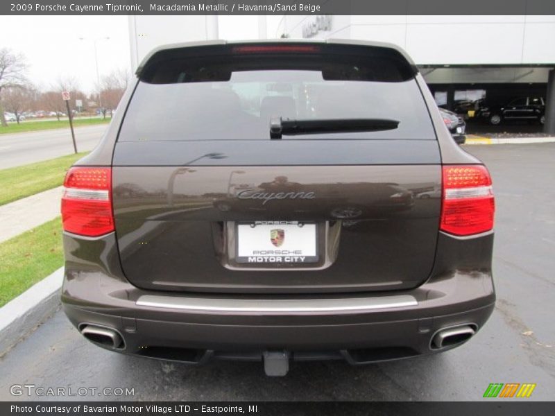 Macadamia Metallic / Havanna/Sand Beige 2009 Porsche Cayenne Tiptronic