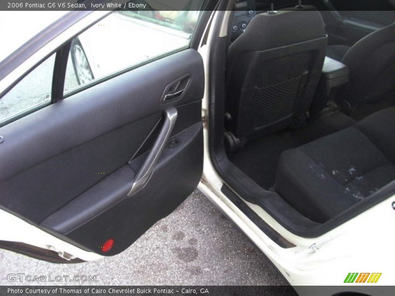 Ivory White / Ebony 2006 Pontiac G6 V6 Sedan