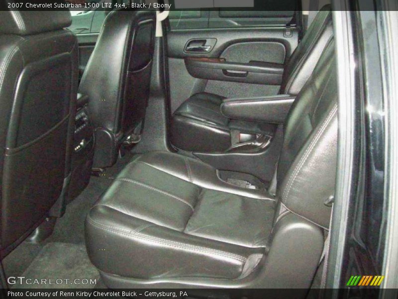 Black / Ebony 2007 Chevrolet Suburban 1500 LTZ 4x4
