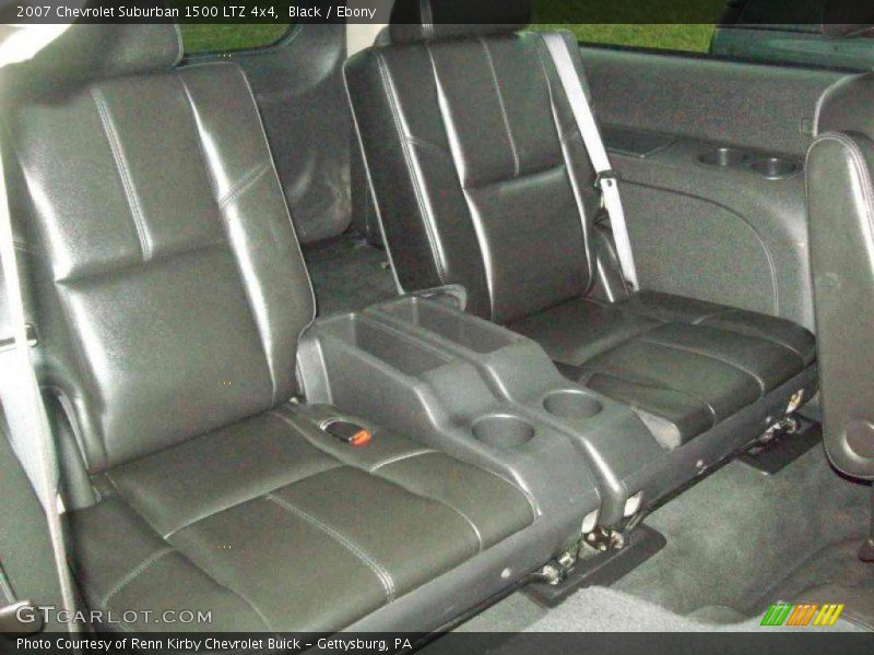 Black / Ebony 2007 Chevrolet Suburban 1500 LTZ 4x4
