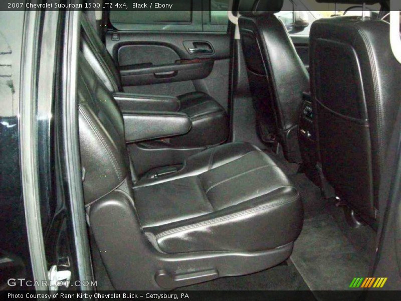 Black / Ebony 2007 Chevrolet Suburban 1500 LTZ 4x4
