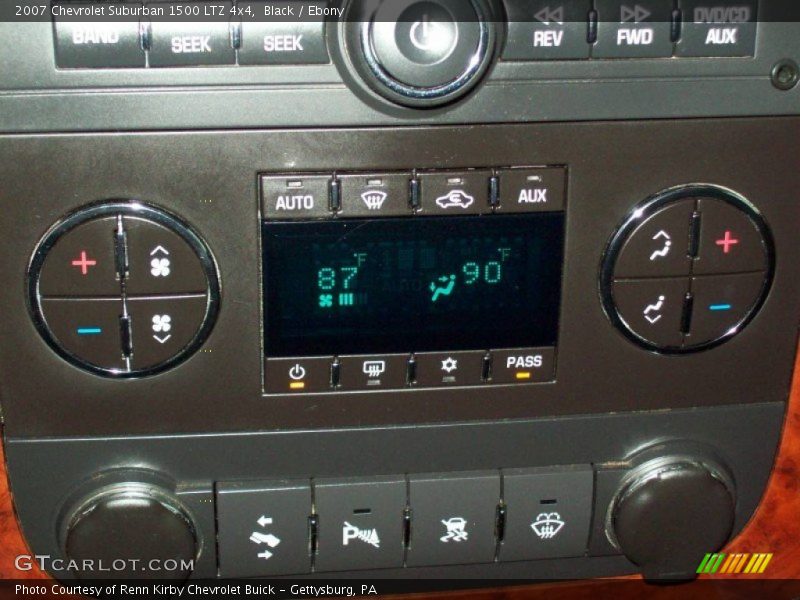 Black / Ebony 2007 Chevrolet Suburban 1500 LTZ 4x4