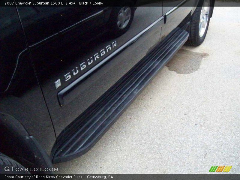 Black / Ebony 2007 Chevrolet Suburban 1500 LTZ 4x4
