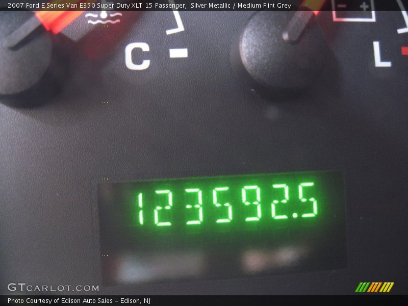 Silver Metallic / Medium Flint Grey 2007 Ford E Series Van E350 Super Duty XLT 15 Passenger