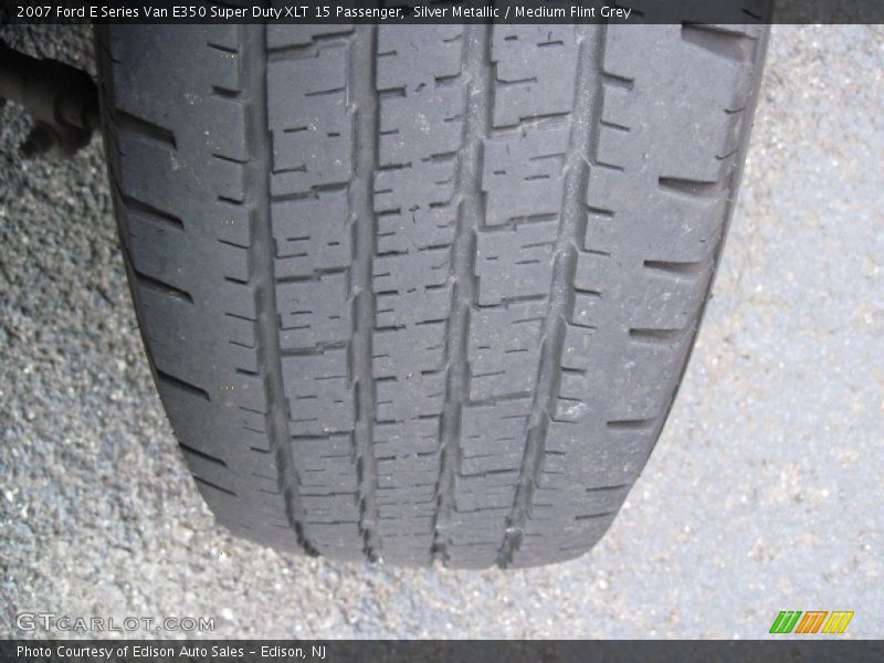 Silver Metallic / Medium Flint Grey 2007 Ford E Series Van E350 Super Duty XLT 15 Passenger