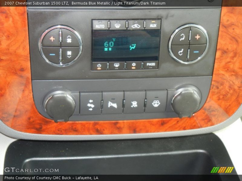 Bermuda Blue Metallic / Light Titanium/Dark Titanium 2007 Chevrolet Suburban 1500 LTZ
