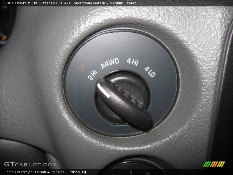 Silverstone Metallic / Medium Pewter 2004 Chevrolet TrailBlazer EXT LT 4x4