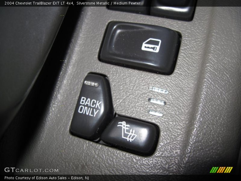 Silverstone Metallic / Medium Pewter 2004 Chevrolet TrailBlazer EXT LT 4x4