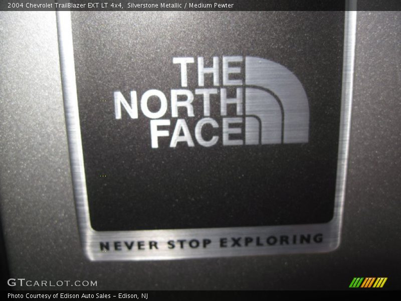 Silverstone Metallic / Medium Pewter 2004 Chevrolet TrailBlazer EXT LT 4x4
