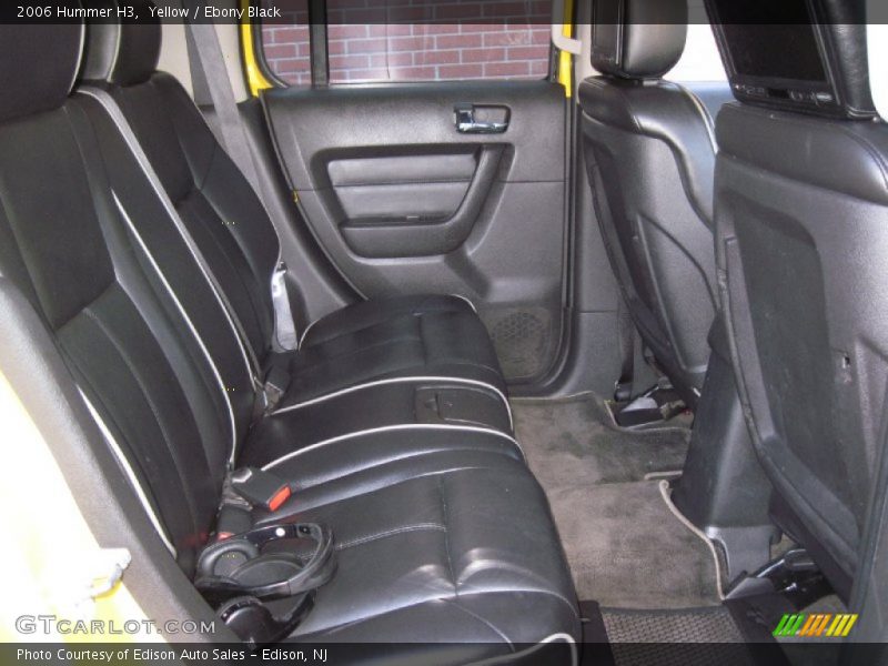 Yellow / Ebony Black 2006 Hummer H3