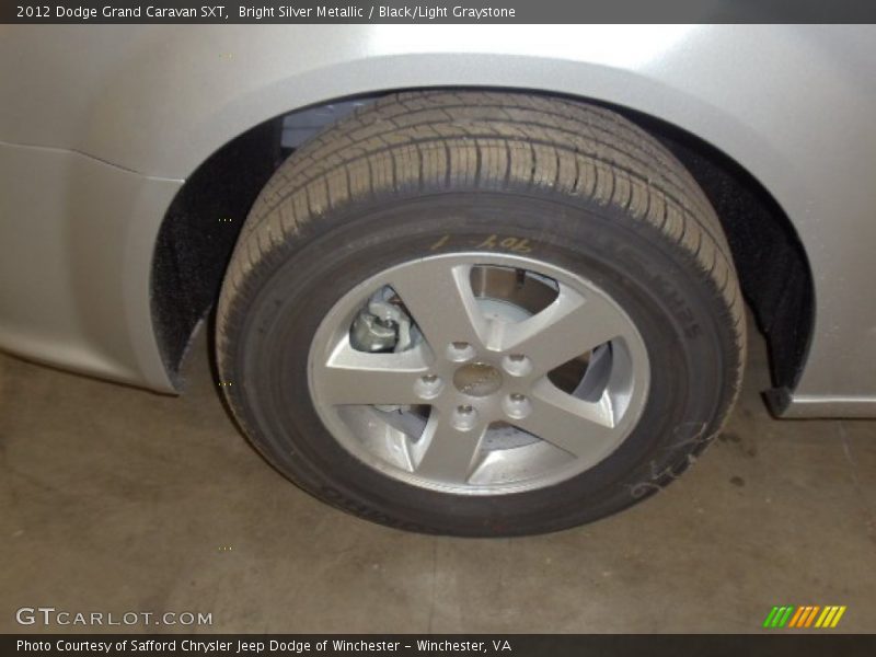Bright Silver Metallic / Black/Light Graystone 2012 Dodge Grand Caravan SXT