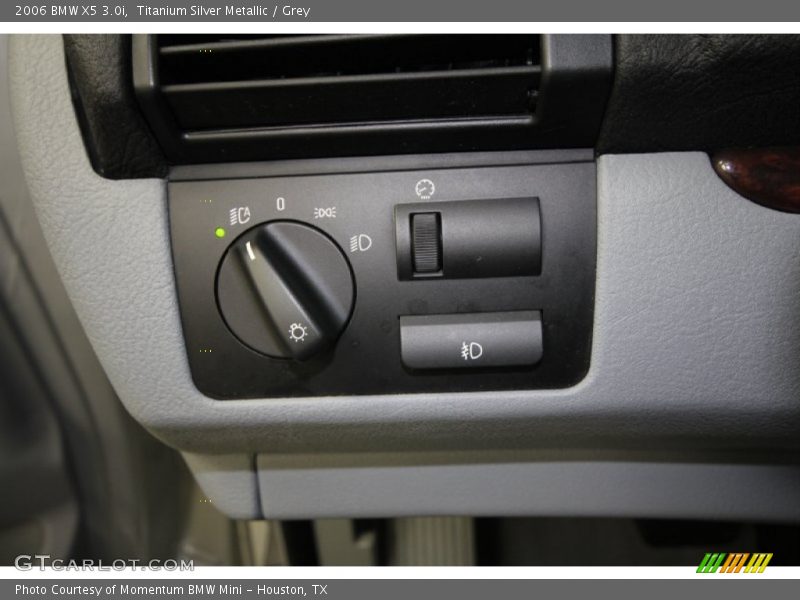 Titanium Silver Metallic / Grey 2006 BMW X5 3.0i