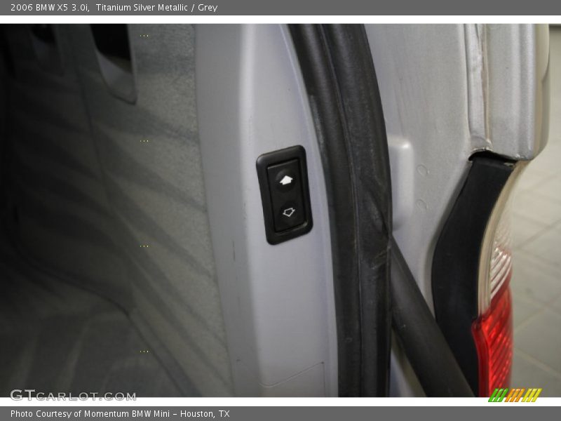 Titanium Silver Metallic / Grey 2006 BMW X5 3.0i