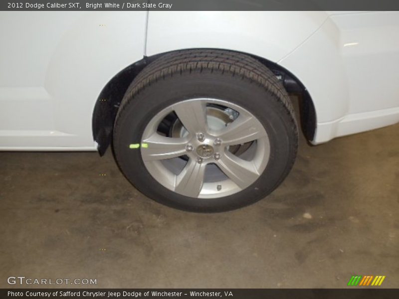 Bright White / Dark Slate Gray 2012 Dodge Caliber SXT