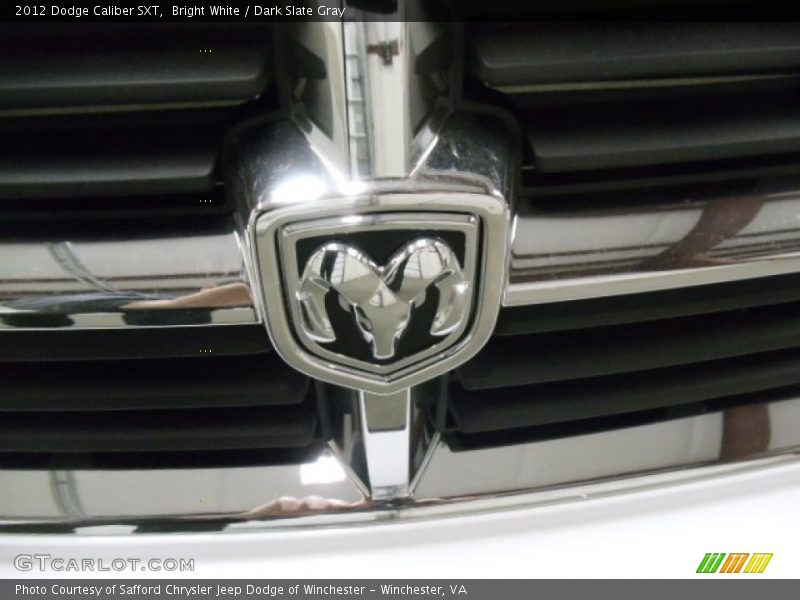 Bright White / Dark Slate Gray 2012 Dodge Caliber SXT