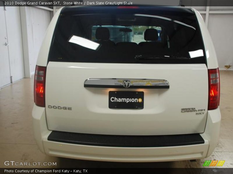 Stone White / Dark Slate Gray/Light Shale 2010 Dodge Grand Caravan SXT