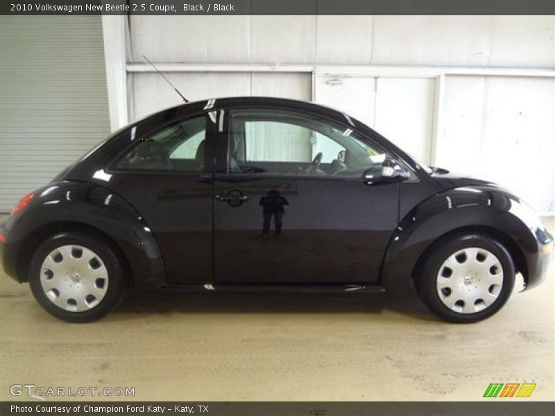Black / Black 2010 Volkswagen New Beetle 2.5 Coupe