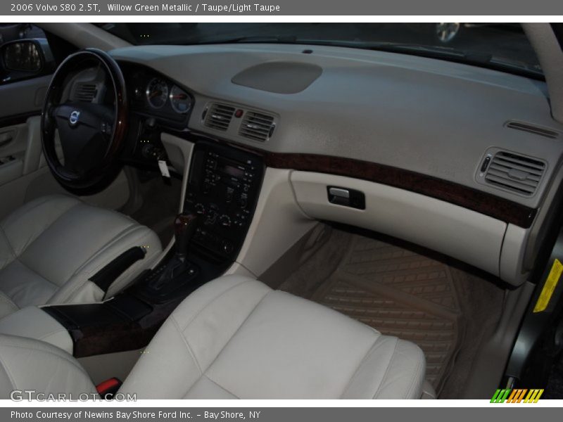 Willow Green Metallic / Taupe/Light Taupe 2006 Volvo S80 2.5T