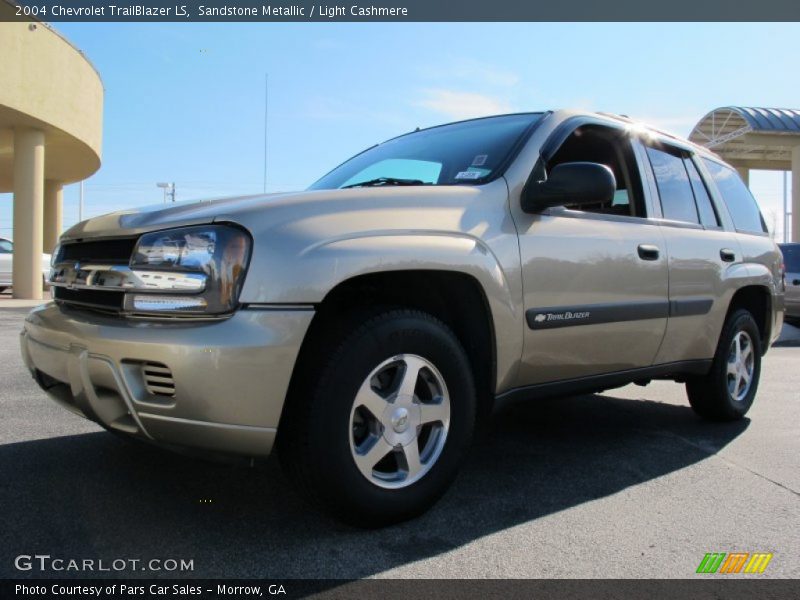 Sandstone Metallic / Light Cashmere 2004 Chevrolet TrailBlazer LS