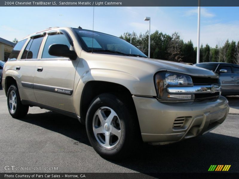 Sandstone Metallic / Light Cashmere 2004 Chevrolet TrailBlazer LS