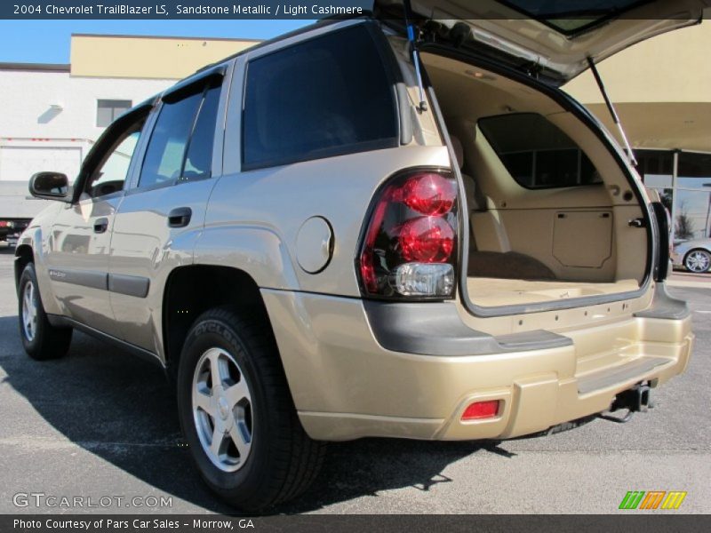 Sandstone Metallic / Light Cashmere 2004 Chevrolet TrailBlazer LS