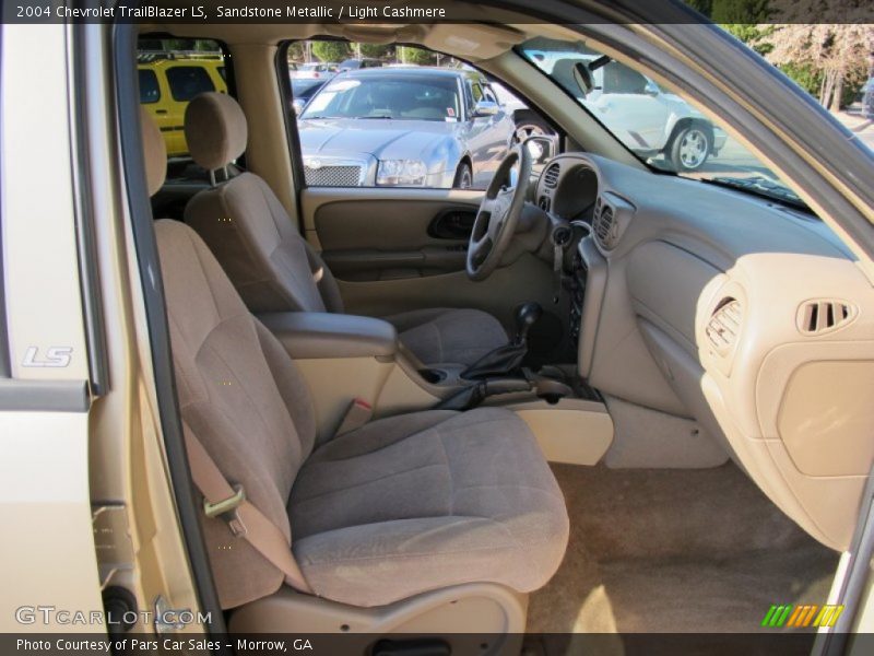 Sandstone Metallic / Light Cashmere 2004 Chevrolet TrailBlazer LS