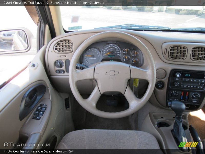 Sandstone Metallic / Light Cashmere 2004 Chevrolet TrailBlazer LS