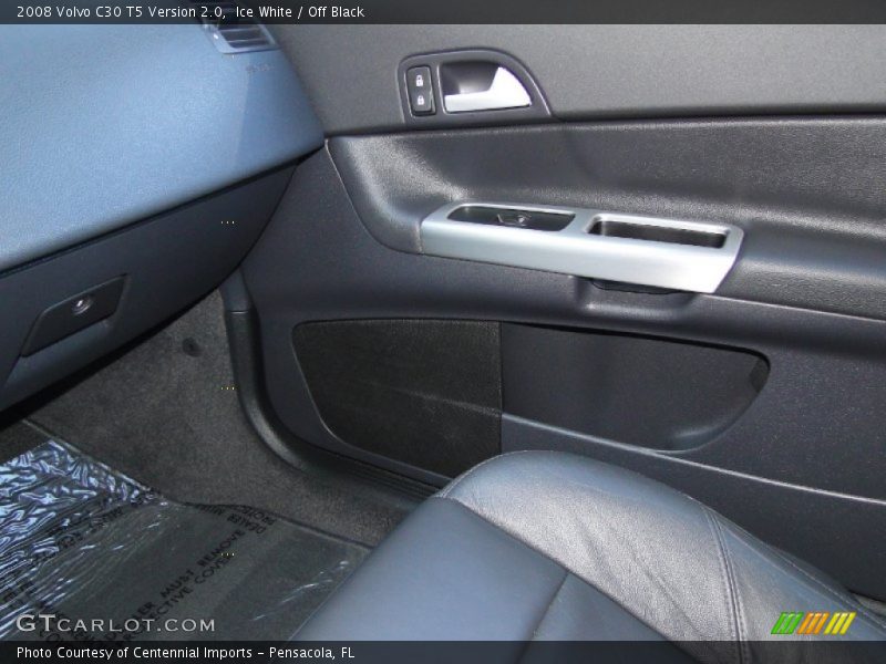 Ice White / Off Black 2008 Volvo C30 T5 Version 2.0