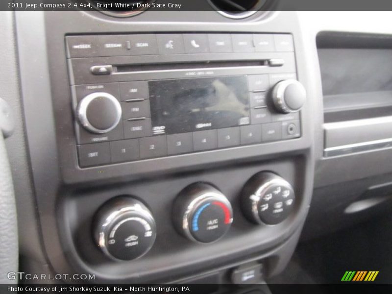Bright White / Dark Slate Gray 2011 Jeep Compass 2.4 4x4