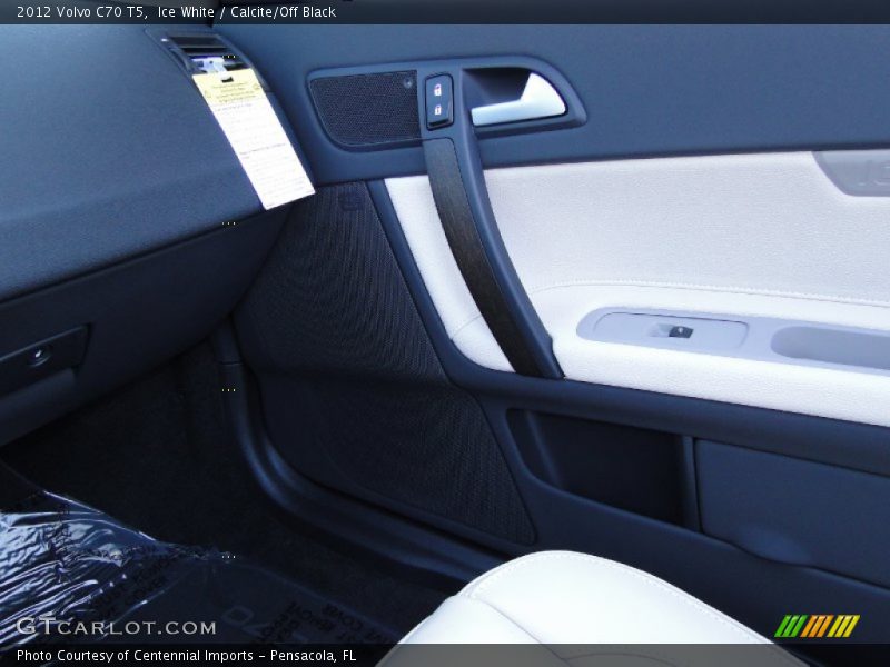 Ice White / Calcite/Off Black 2012 Volvo C70 T5