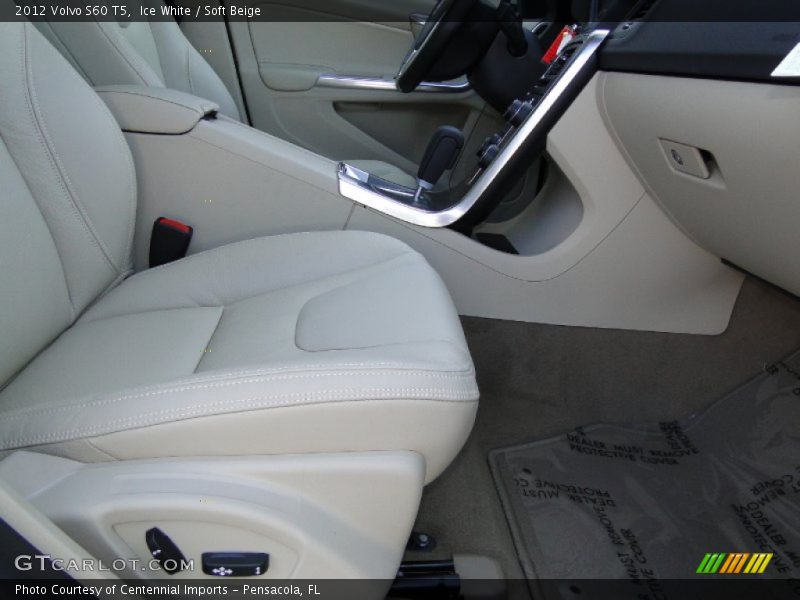 Ice White / Soft Beige 2012 Volvo S60 T5