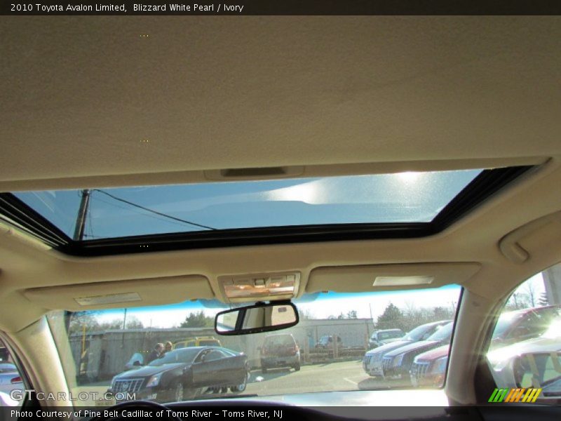 Blizzard White Pearl / Ivory 2010 Toyota Avalon Limited