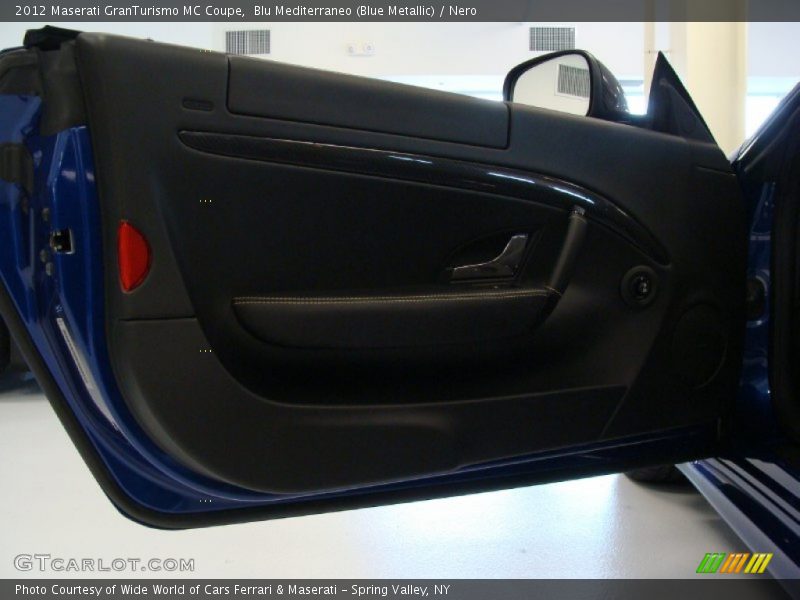 Blu Mediterraneo (Blue Metallic) / Nero 2012 Maserati GranTurismo MC Coupe