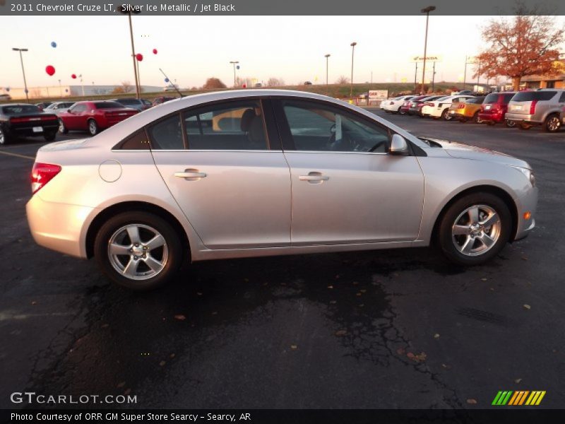 Silver Ice Metallic / Jet Black 2011 Chevrolet Cruze LT