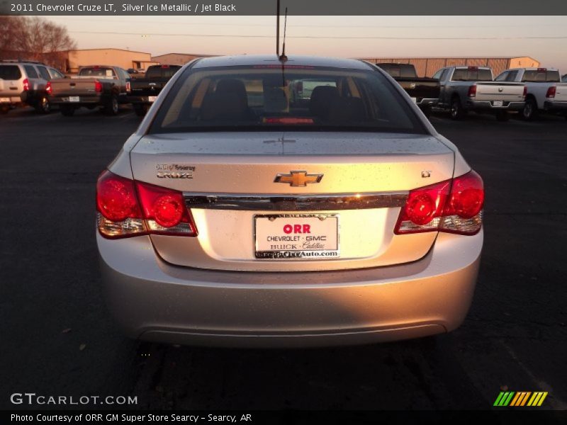 Silver Ice Metallic / Jet Black 2011 Chevrolet Cruze LT