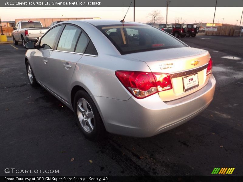 Silver Ice Metallic / Jet Black 2011 Chevrolet Cruze LT