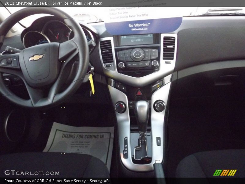 Silver Ice Metallic / Jet Black 2011 Chevrolet Cruze LT