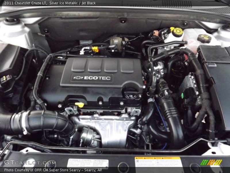 Silver Ice Metallic / Jet Black 2011 Chevrolet Cruze LT