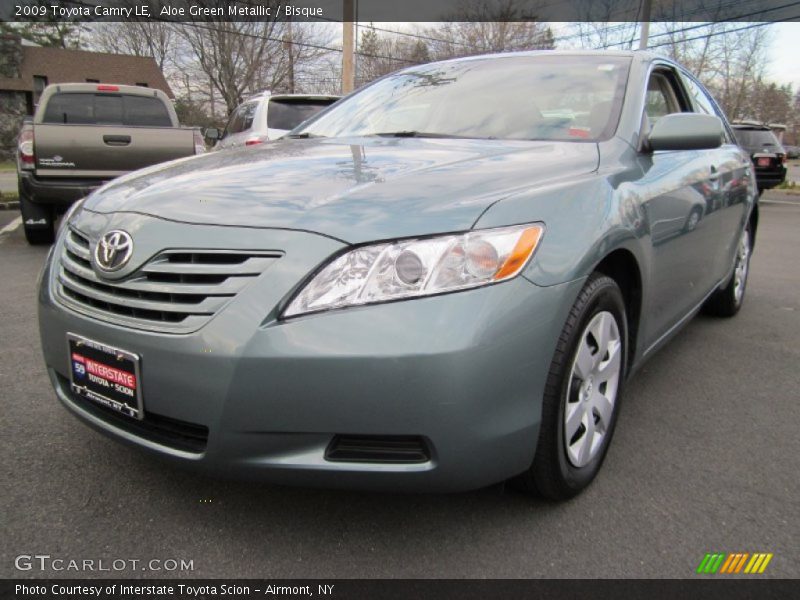 Aloe Green Metallic / Bisque 2009 Toyota Camry LE