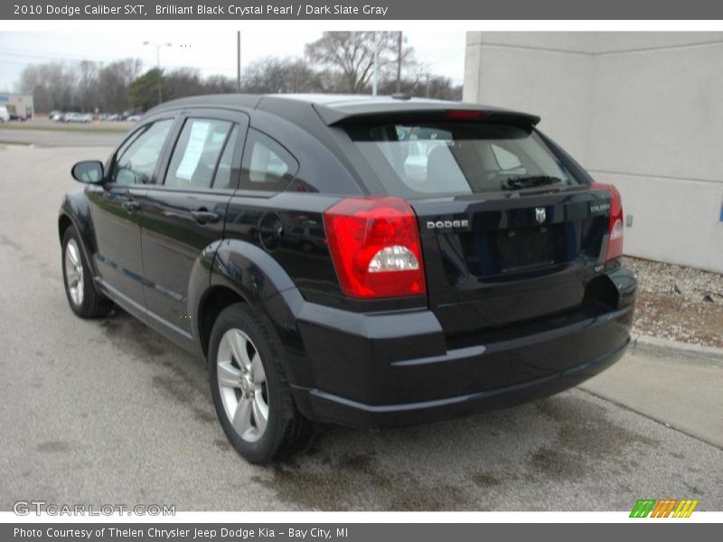 Brilliant Black Crystal Pearl / Dark Slate Gray 2010 Dodge Caliber SXT