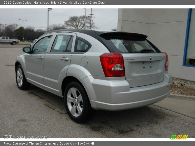 Bright Silver Metallic / Dark Slate Gray 2010 Dodge Caliber Mainstreet